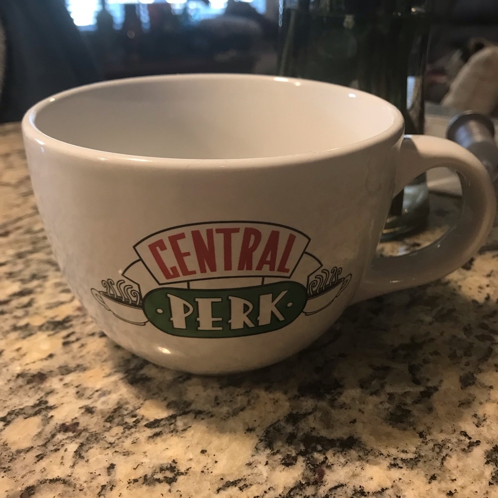 F-R-I-E-N-D-S mug - Picture 2 of 8